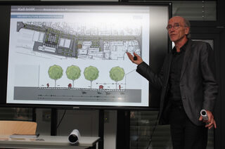 Uli Wildschütz vom Aachener Büro Raumplan stellte die Pläne für die Kaller Ortsmitte ausführlich vor.
