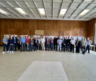 Die zahlreichen Teilnehmerinnen und Teilnehmer am Workshop in Hellenthal.